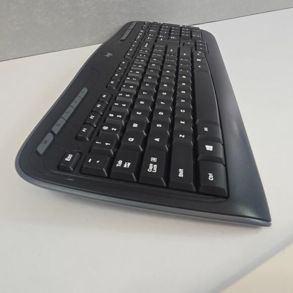 Logitech mk320 Wireless Full Keyboard & Mouse Combo with USB Receiver - Picture 16 of 16